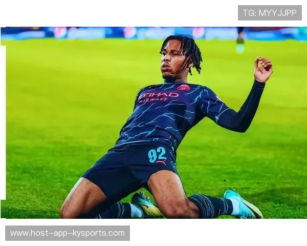 瓜帅爆改20岁新星！1米93踢边后卫如今有望冲击三狮主力